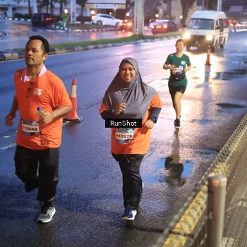 Runner Photo 7930849