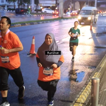 Runner Photo 7930853
