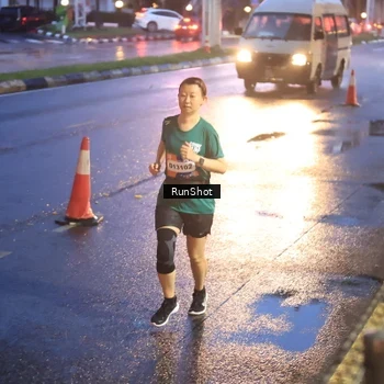 Runner Photo 7930860