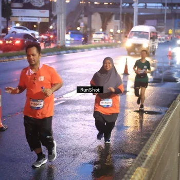 Runner Photo 7930863