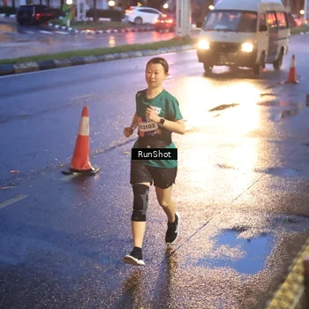 Runner Photo 7930864