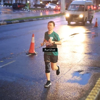 Runner Photo 7930866