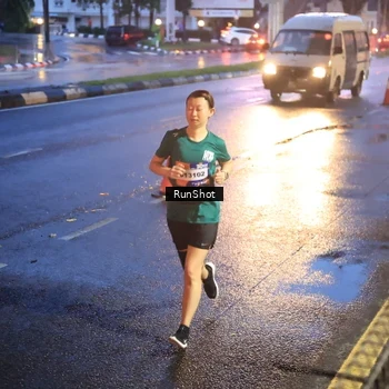 Runner Photo 7930872