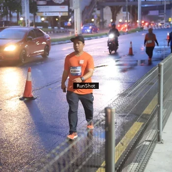 Runner Photo 7930873