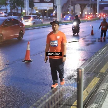 Runner Photo 7930876