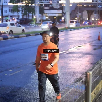 Runner Photo 7930884