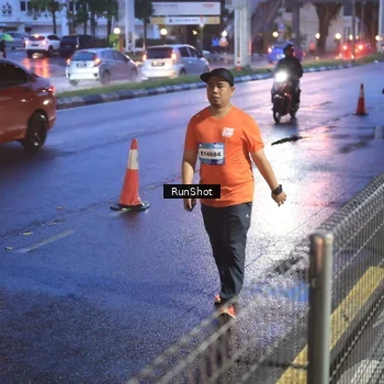 Runner Photo 7930893