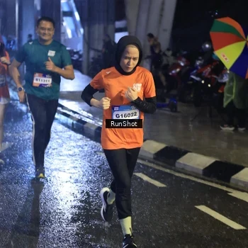 Runner Photo 7930898