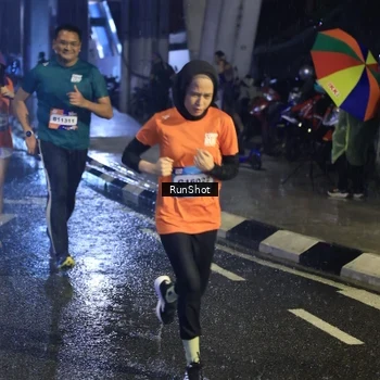Runner Photo 7930912