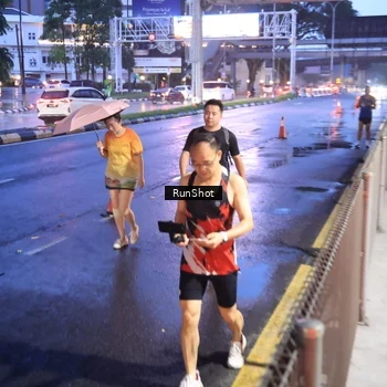 Runner Photo 7930916