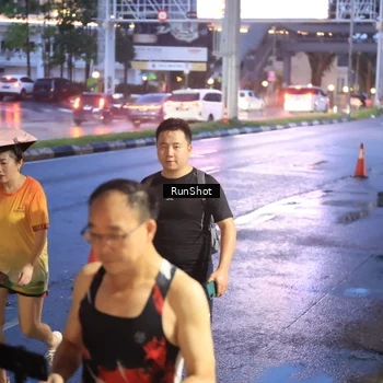 Runner Photo 7930921