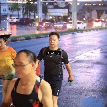 Runner Photo 7930925