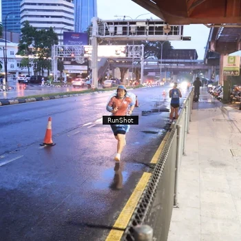 Runner Photo 7930937