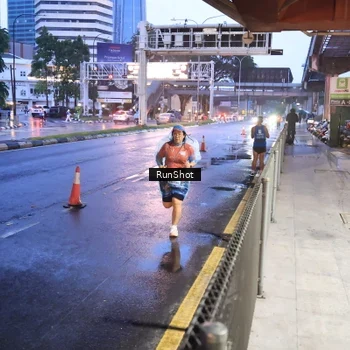Runner Photo 7930940