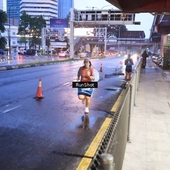 Runner Photo 7930941
