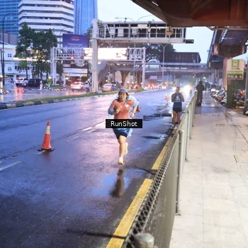 Runner Photo 7930942