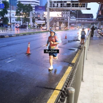 Runner Photo 7930948