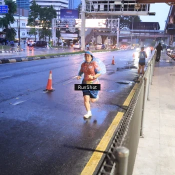 Runner Photo 7930949