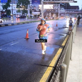 Runner Photo 7930954