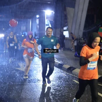 Runner Photo 7930958