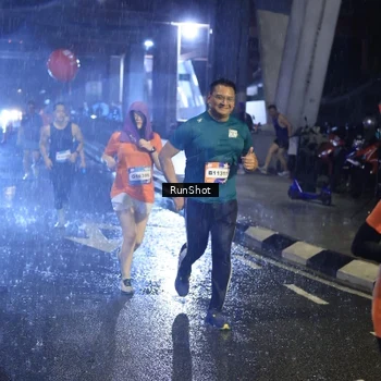 Runner Photo 7930980