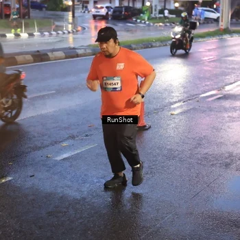 Runner Photo 7930991