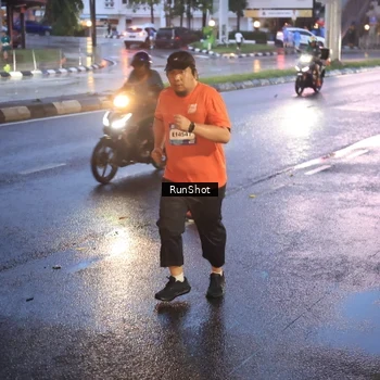 Runner Photo 7930999