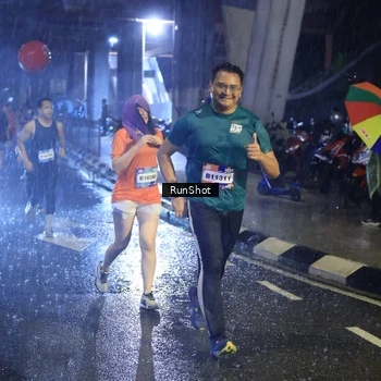 Runner Photo 7931002