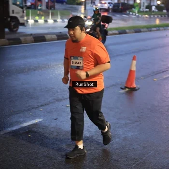 Runner Photo 7931006