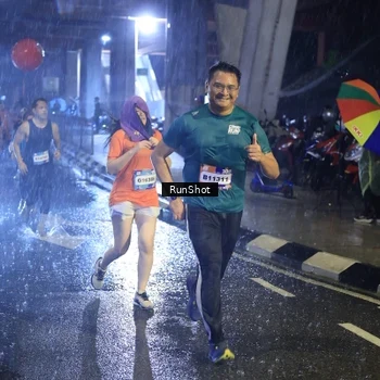 Runner Photo 7931014