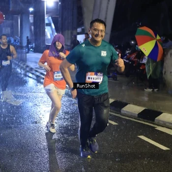 Runner Photo 7931036