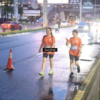 Runner Photo 7931038