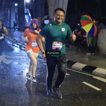Runner Photo 7931048
