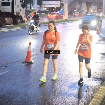 Runner Photo 7931049