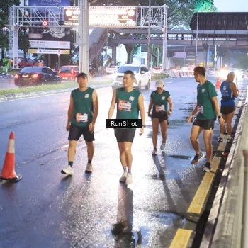 Runner Photo 7931053