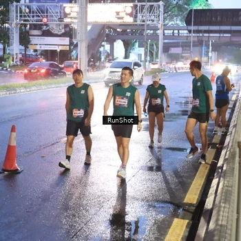 Runner Photo 7931054