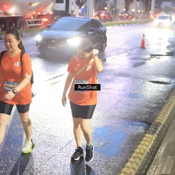 Runner Photo 7931059