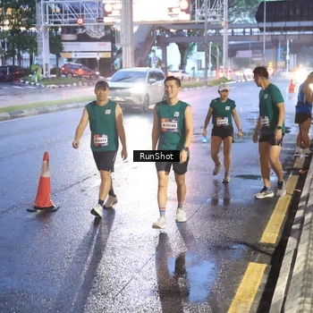 Runner Photo 7931061
