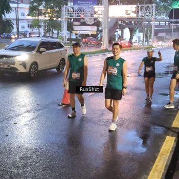 Runner Photo 7931064