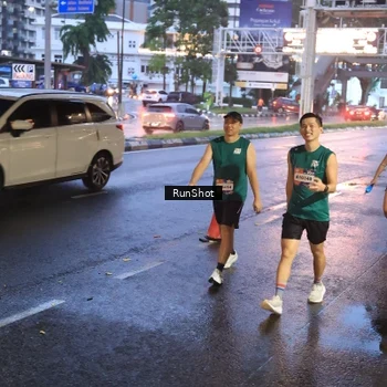 Runner Photo 7931071