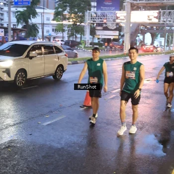 Runner Photo 7931072
