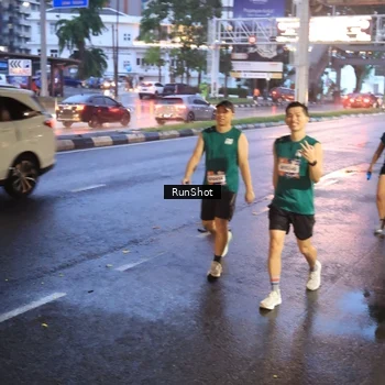 Runner Photo 7931073
