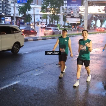 Runner Photo 7931074