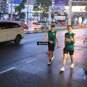 Runner Photo 7931075