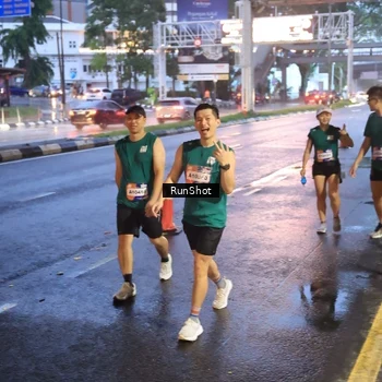 Runner Photo 7931080