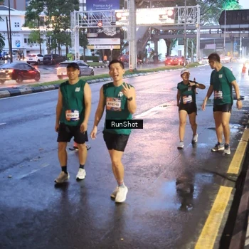 Runner Photo 7931085
