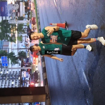 Runner Photo 7931086