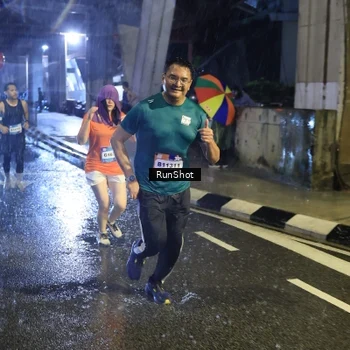 Runner Photo 7931092