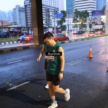 Runner Photo 7931101