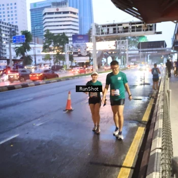 Runner Photo 7931105